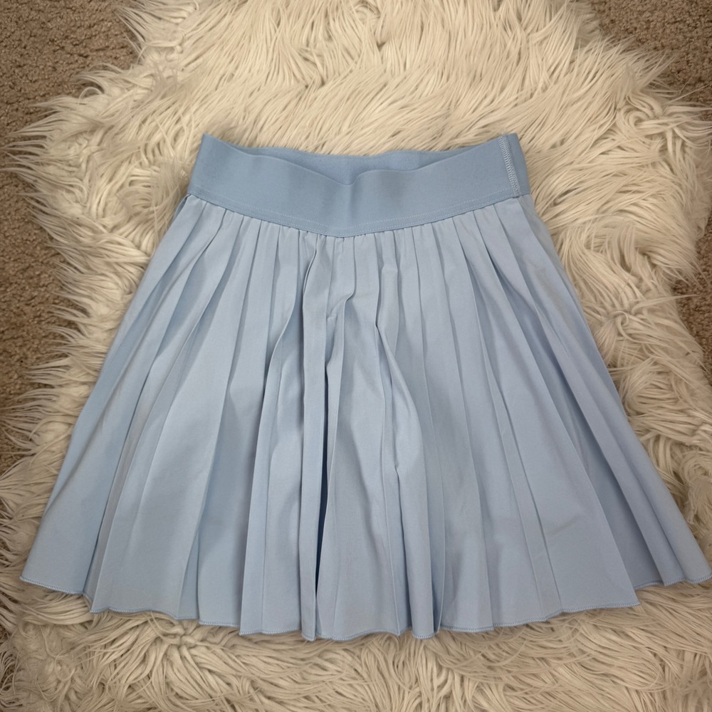Like New Aritzia TNA pleated skort xxs 2xs